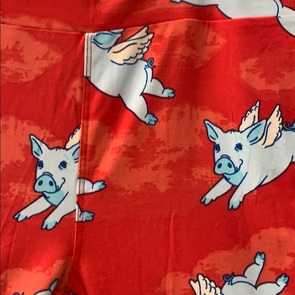 LuLaRoe Leggings Size OS - Flying Pigs! - Unicorn